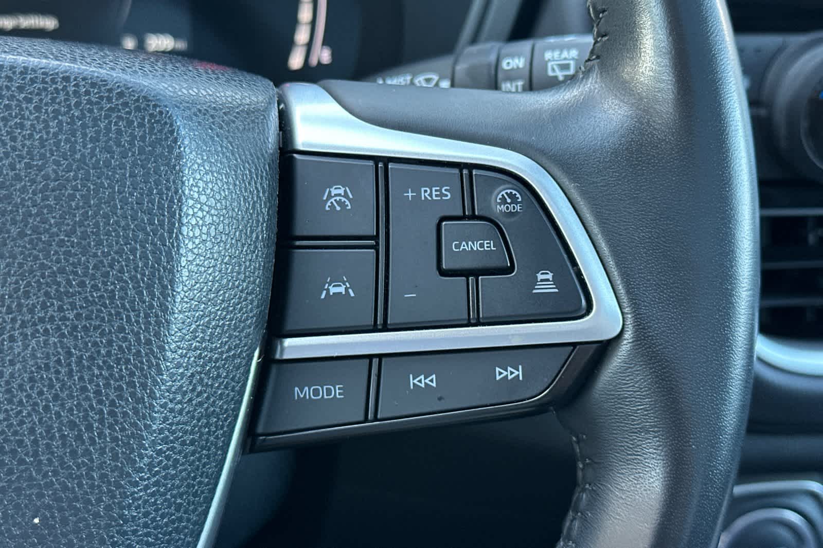 Thumbnail: 2024 Toyota Grand Highlander - 27