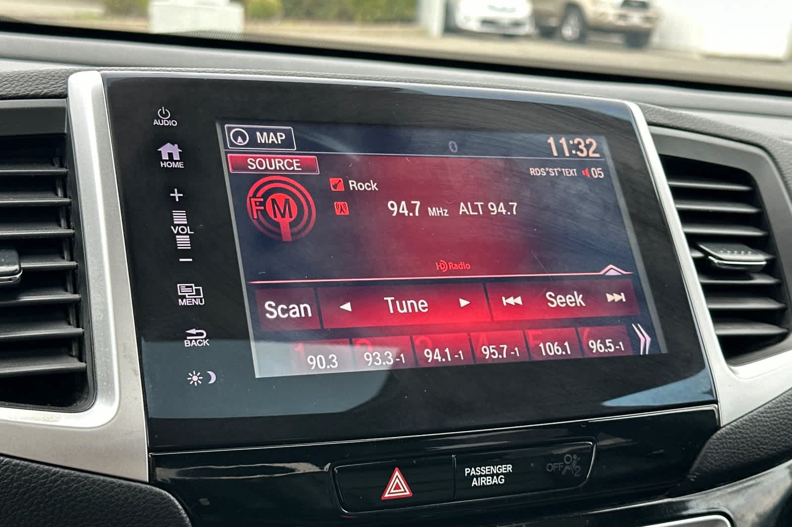 Thumbnail: 2017 Honda Ridgeline - 18