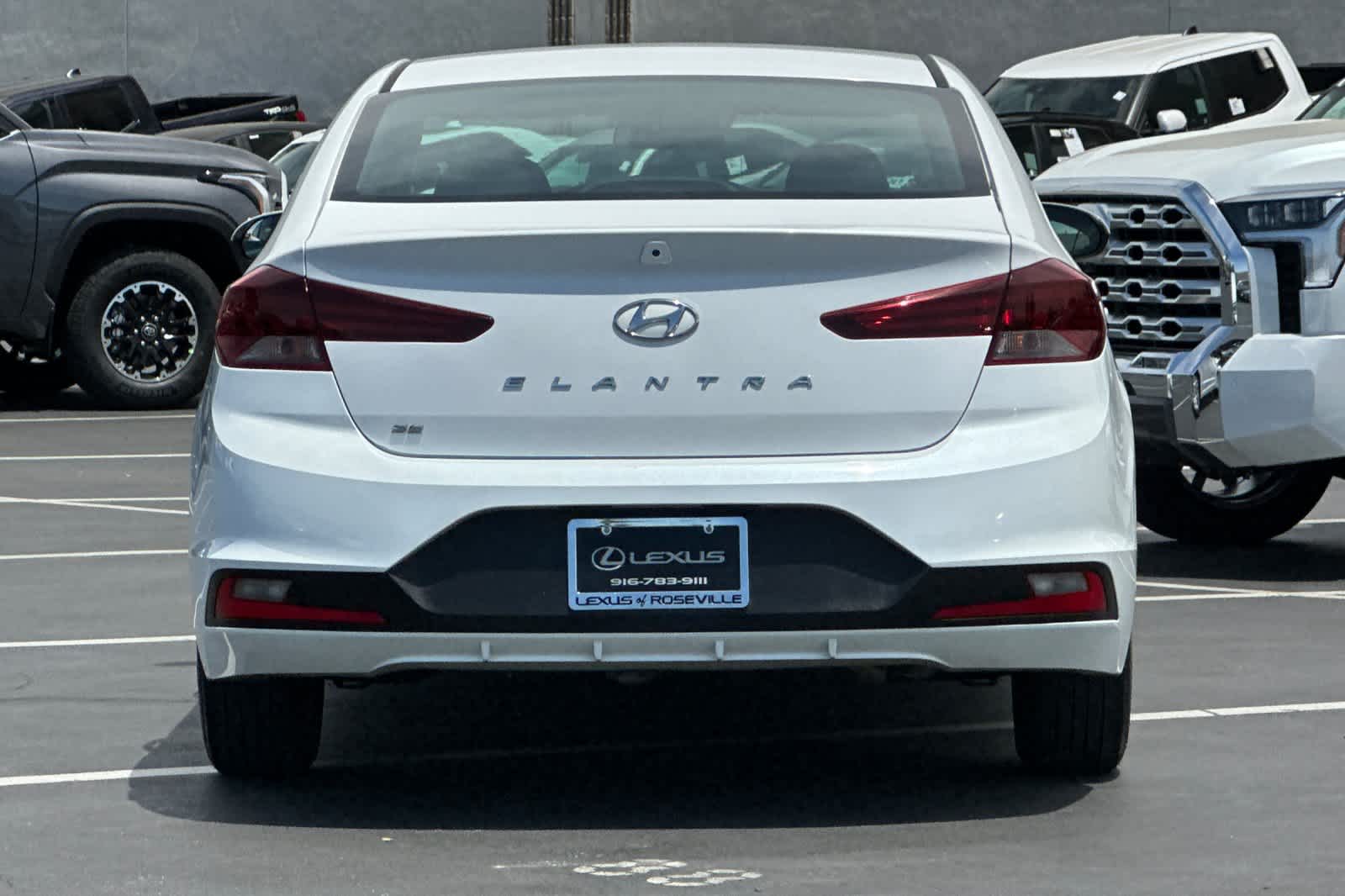 Thumbnail: 2020 Hyundai Elantra - 8