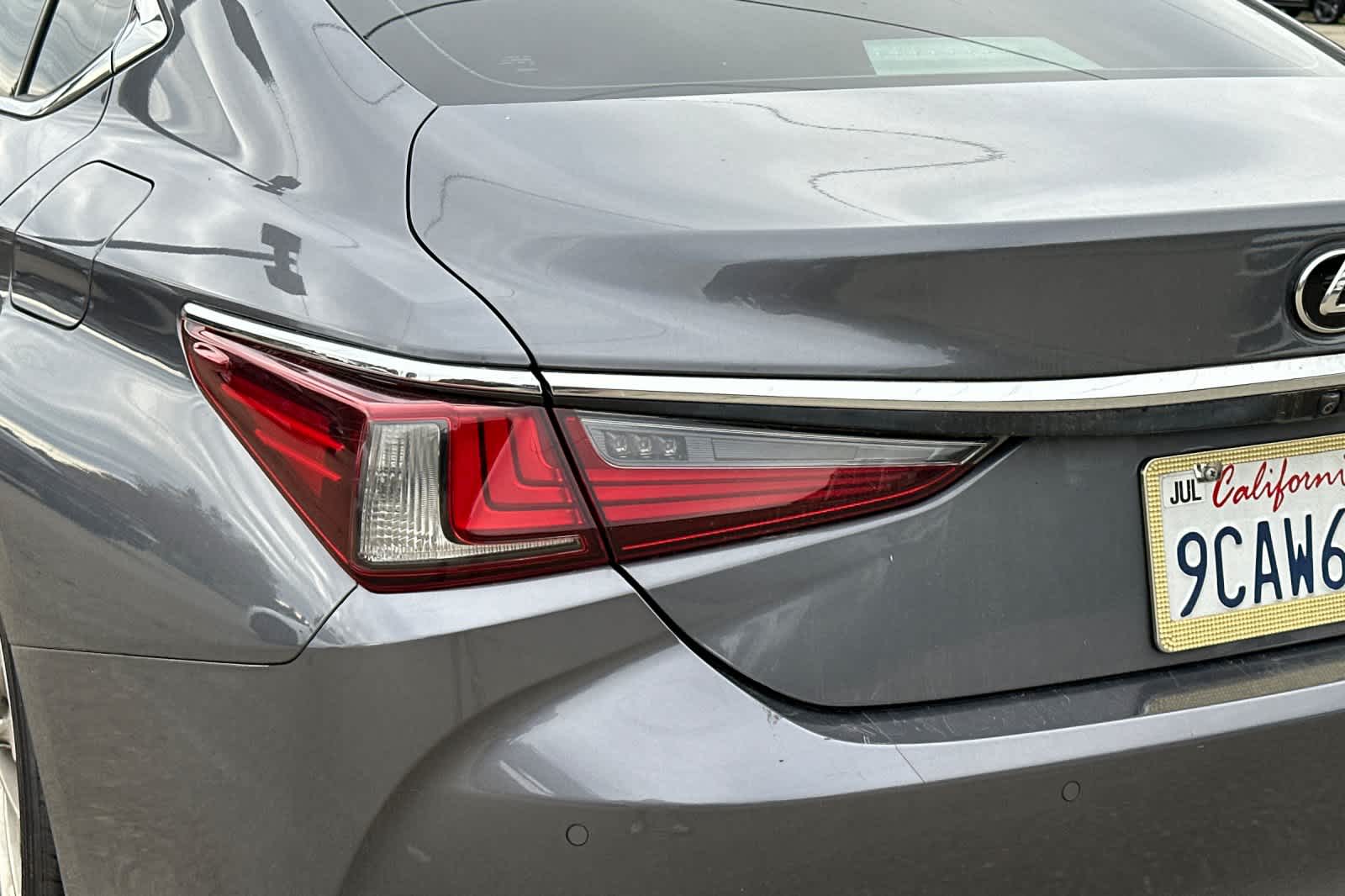 Thumbnail: 2019 Lexus ES - 15