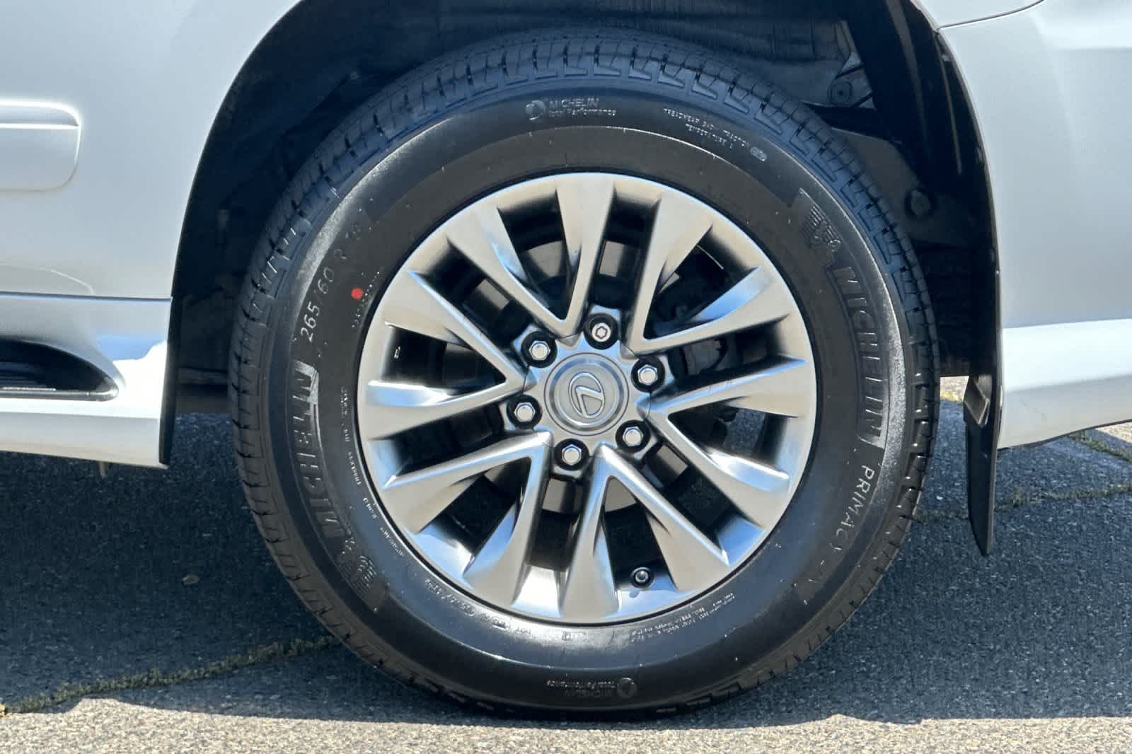 Thumbnail: 2019 Lexus GX - 32
