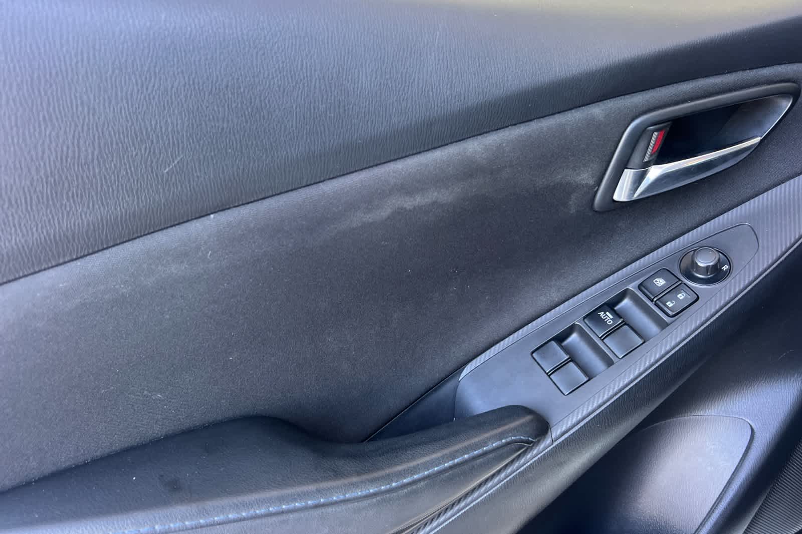 Thumbnail: 2017 Toyota Yaris iA - 12