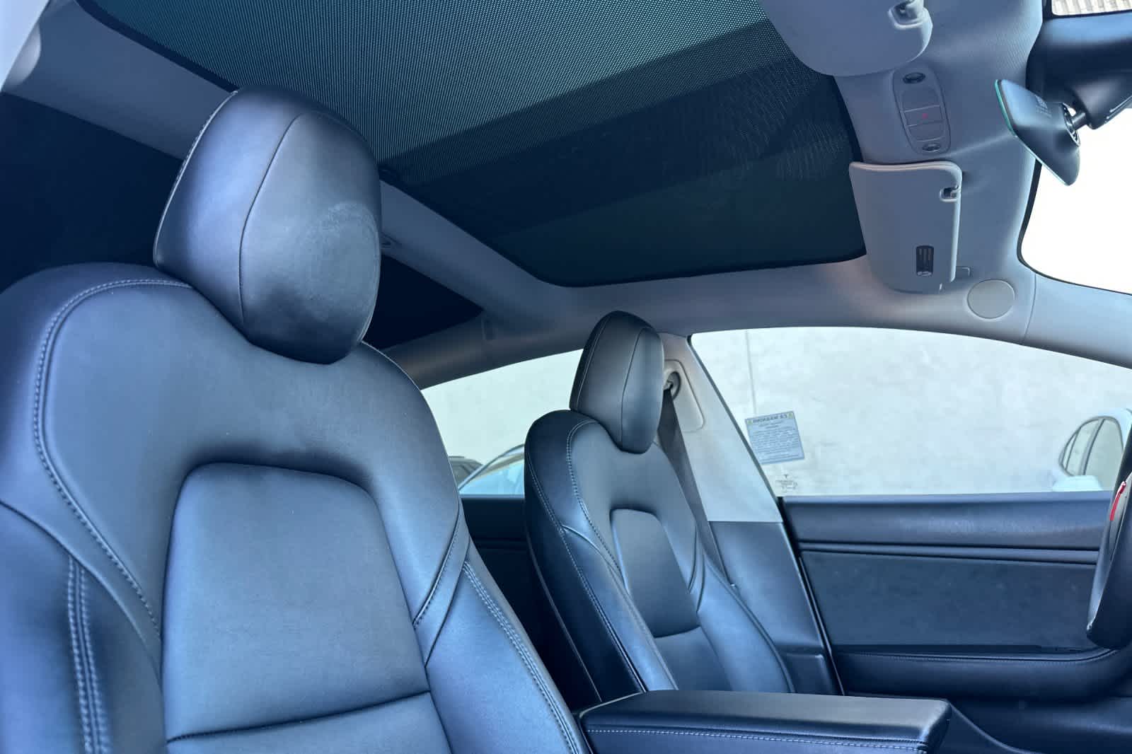 Thumbnail: 2019 Tesla Model 3 - 17