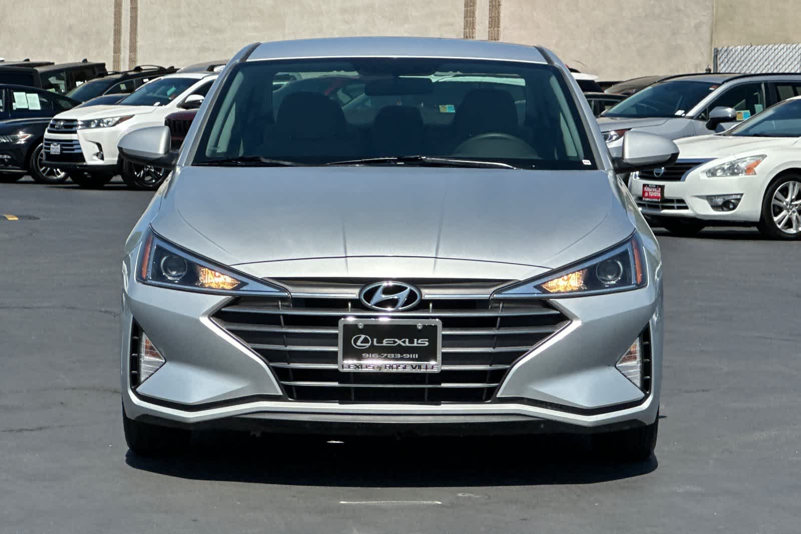 Thumbnail: 2019 Hyundai Elantra - 10