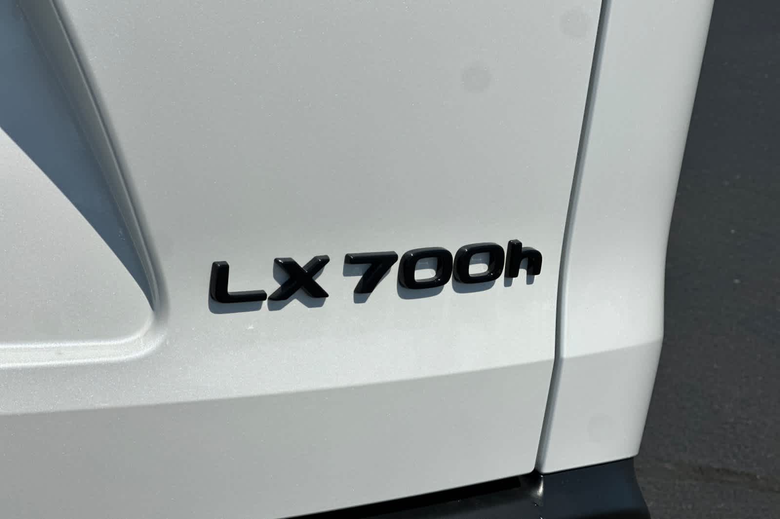 Thumbnail: 2025 Lexus LX - 34