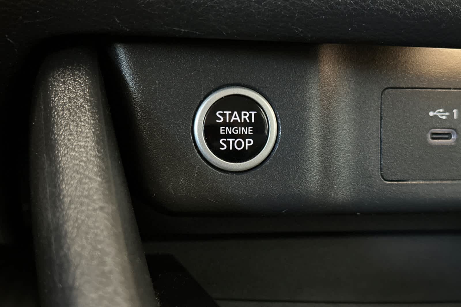 Thumbnail: 2021 Nissan Rogue - 24