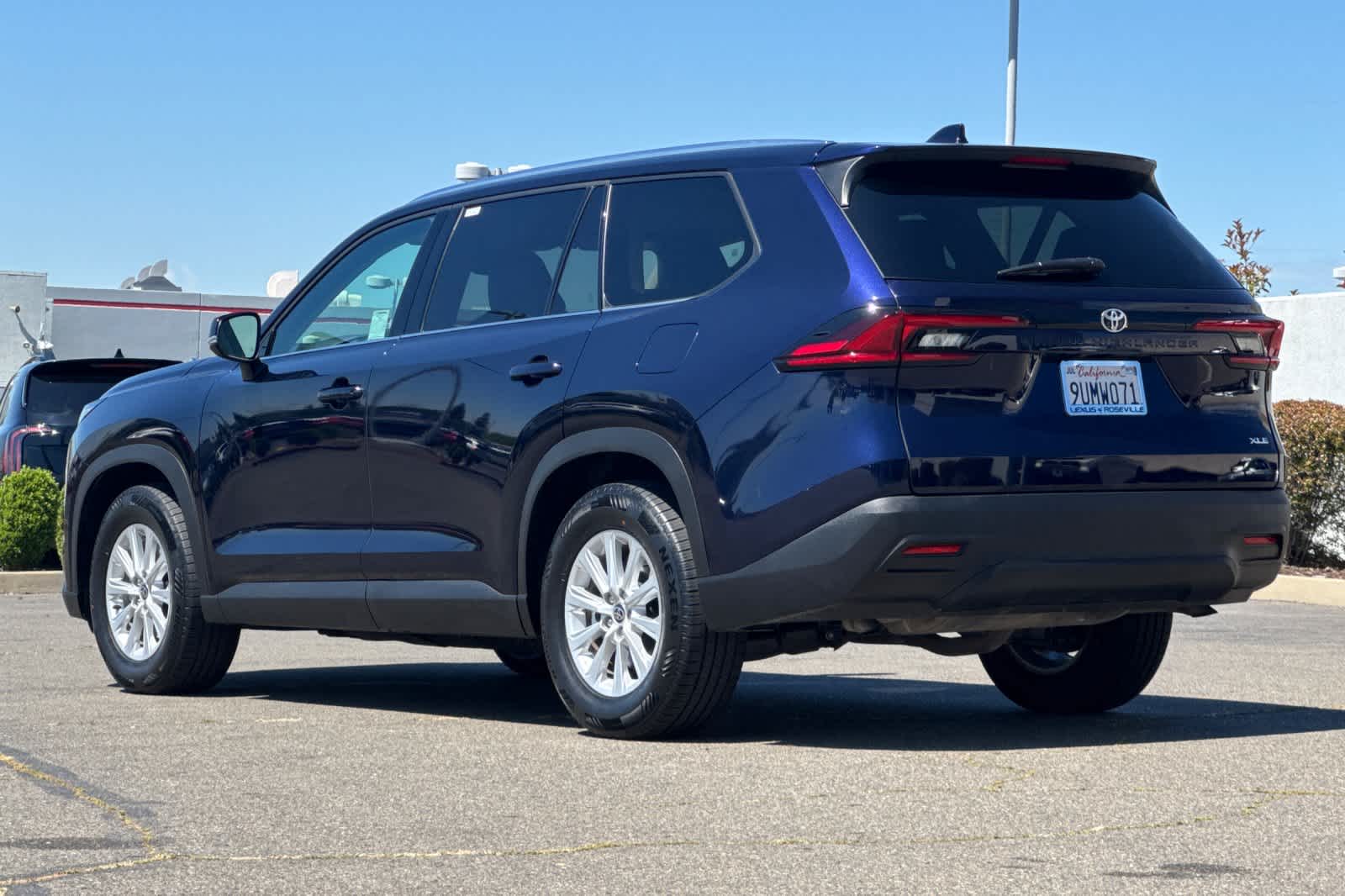 Thumbnail: 2025 Toyota Grand Highlander - 7