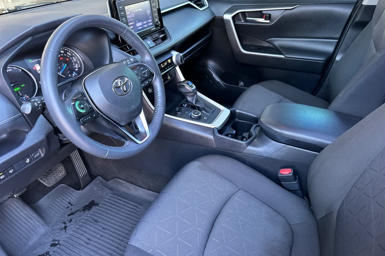 Thumbnail: 2020 Toyota RAV4 - 11