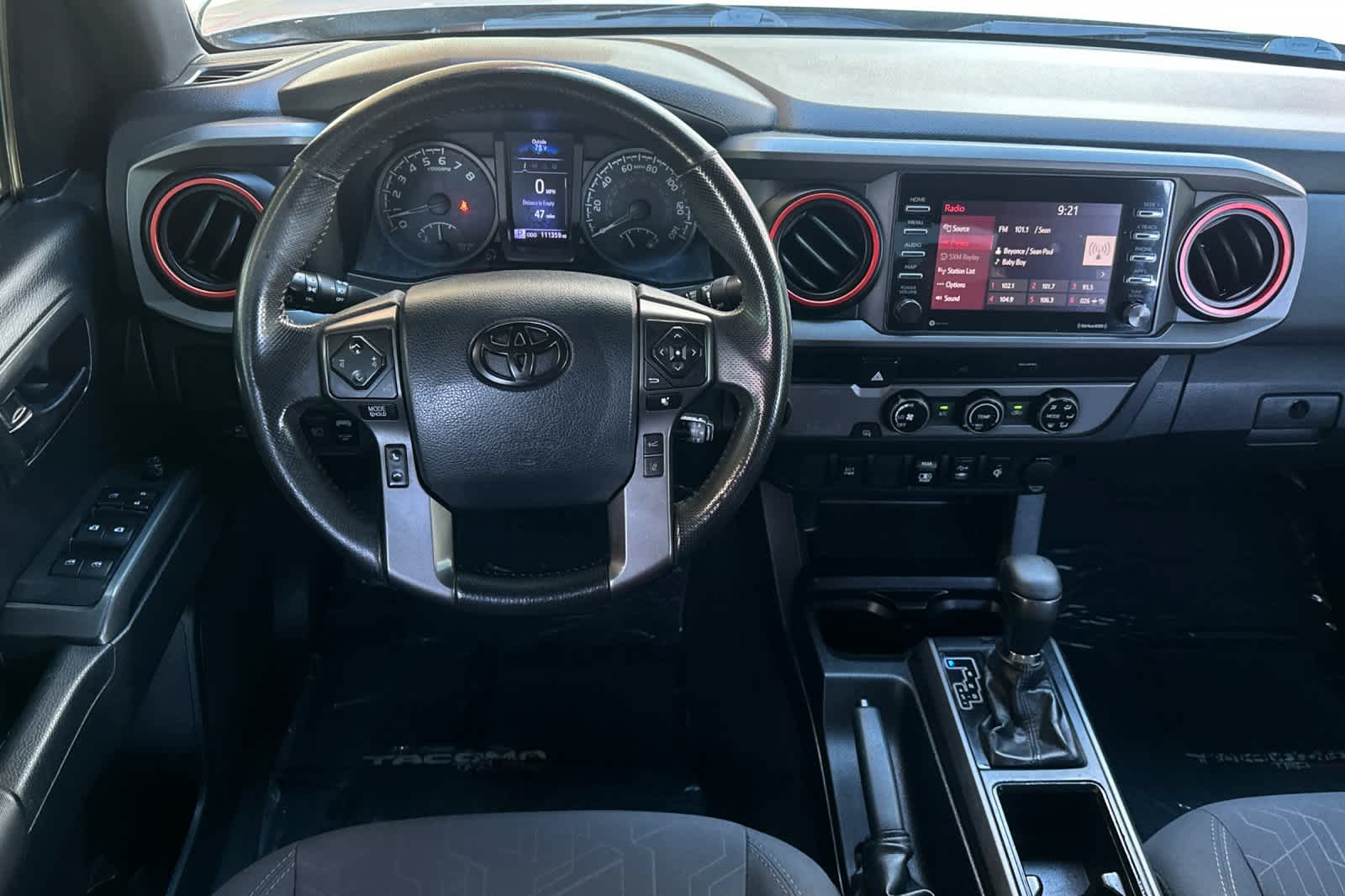 Thumbnail: 2018 Toyota Tacoma - 15
