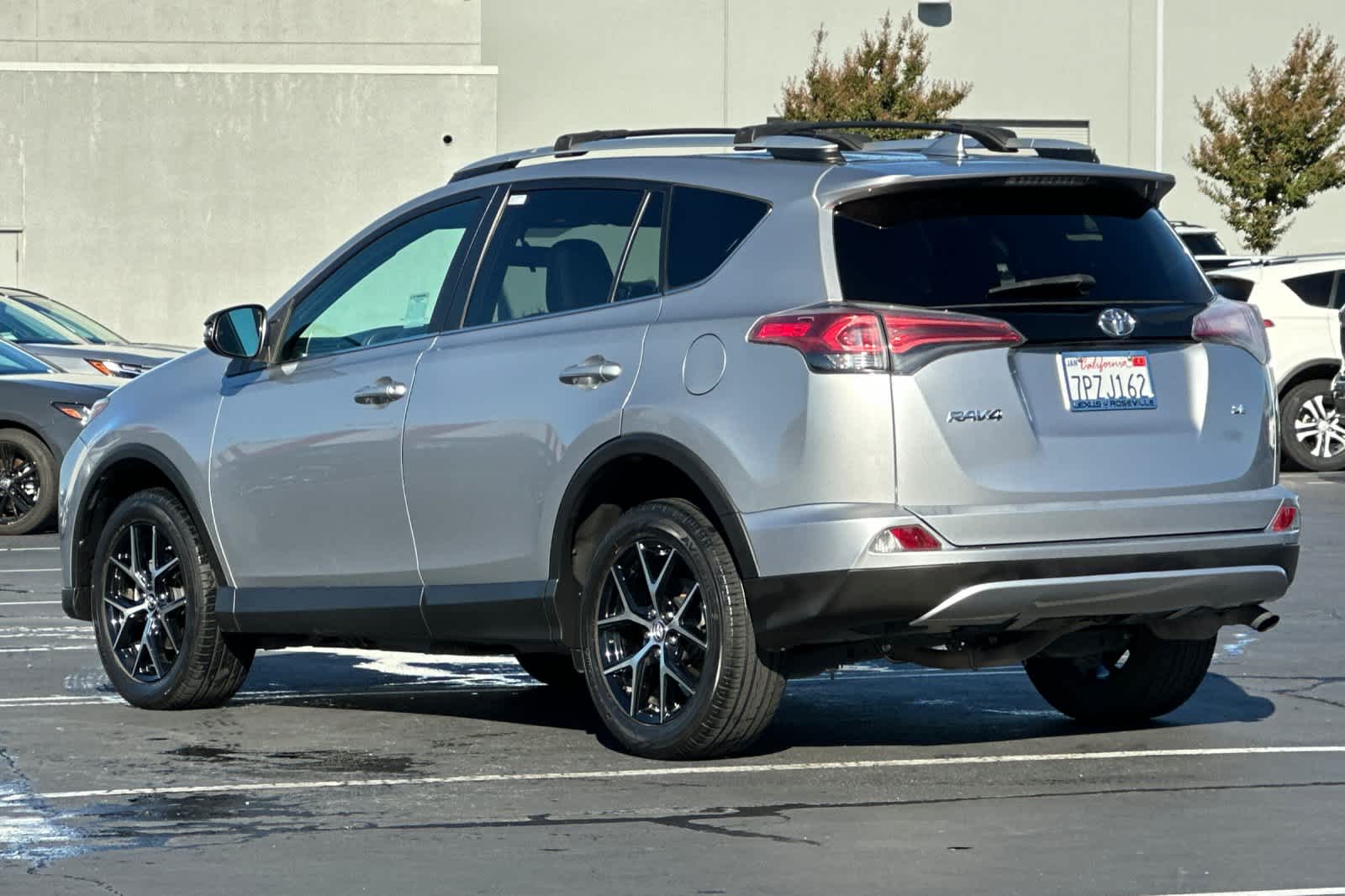 Thumbnail: 2016 Toyota RAV4 - 7