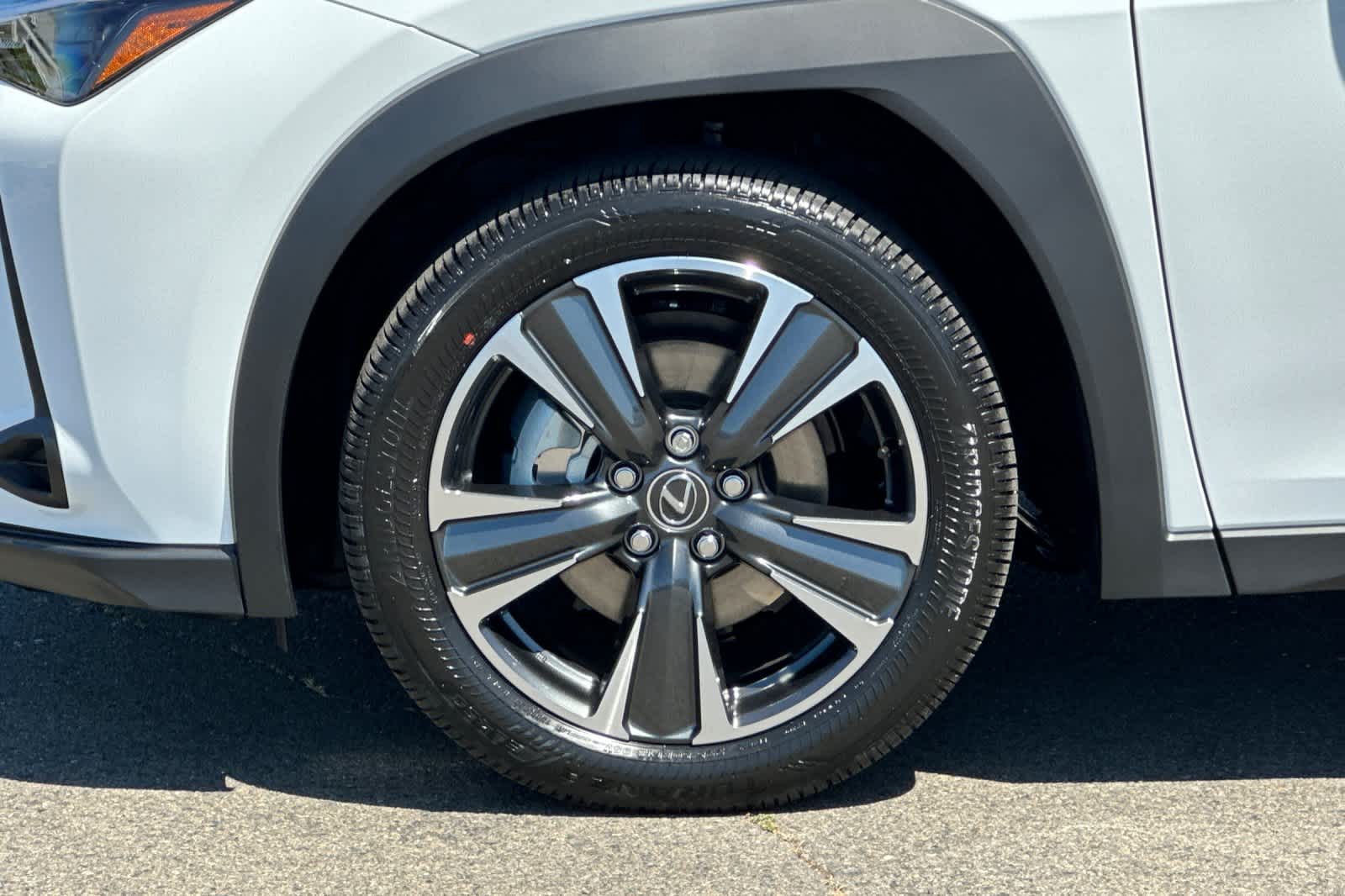 Thumbnail: 2026 Lexus UX - 31