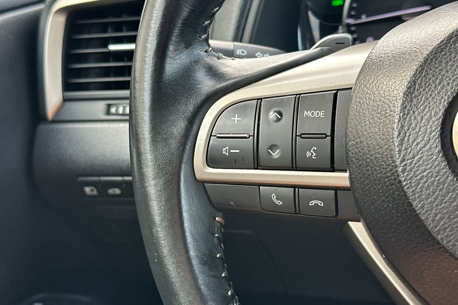 Thumbnail: 2021 Lexus RX - 26