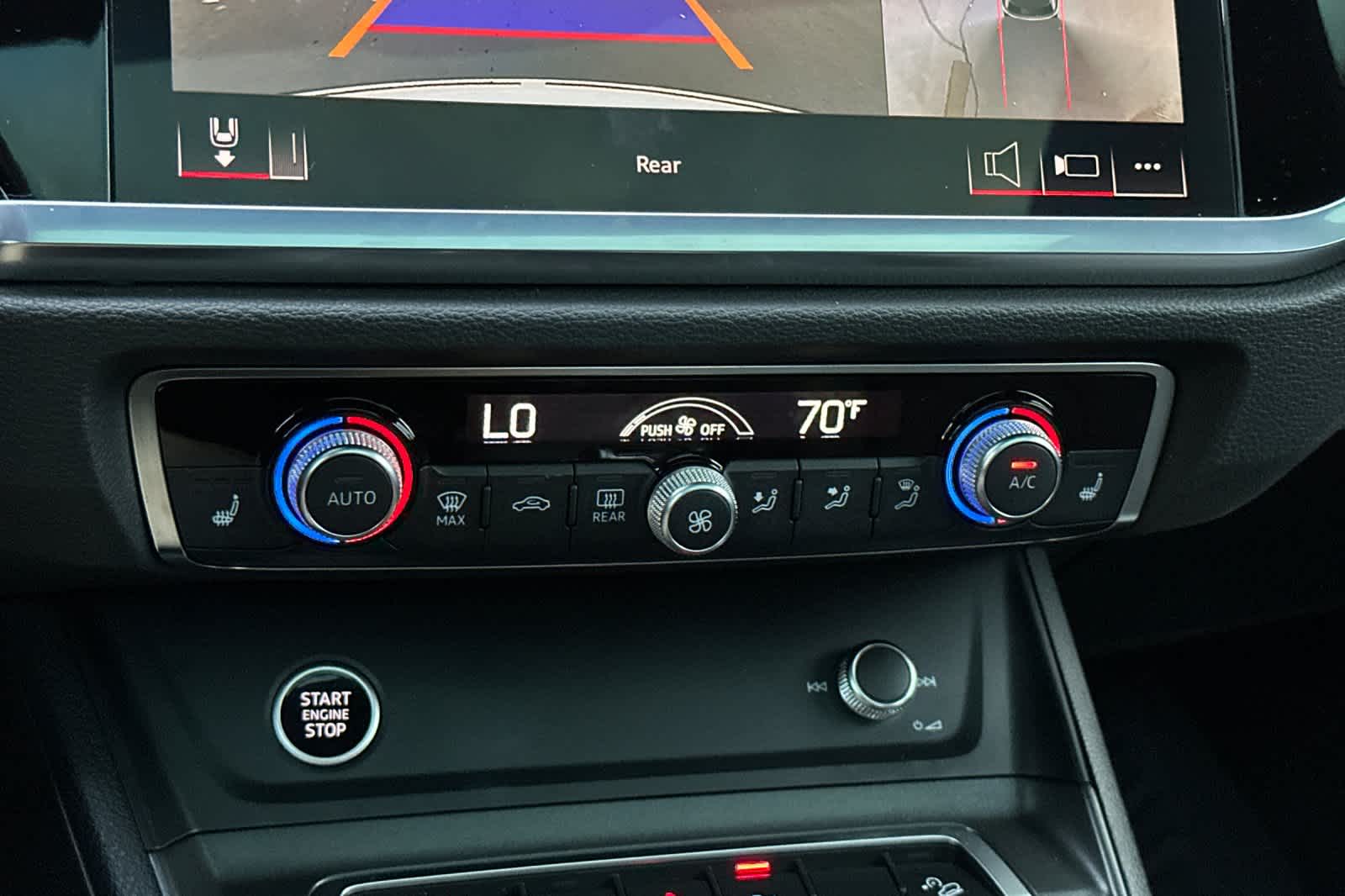 Thumbnail: 2024 Audi Q3 - 24