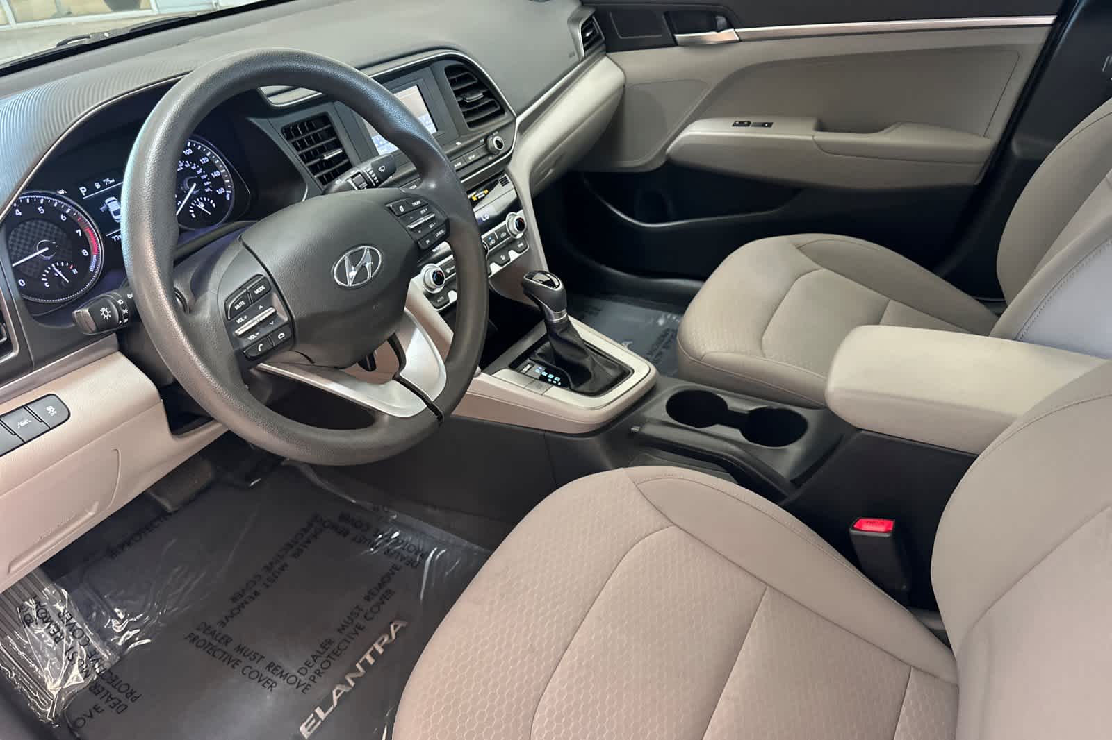 Thumbnail: 2020 Hyundai Elantra - 11