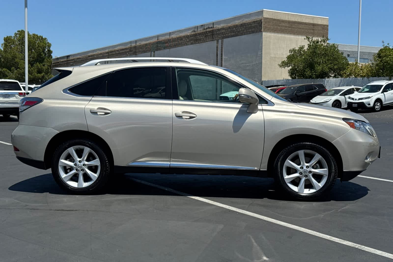 Thumbnail: 2011 Lexus RX - 6