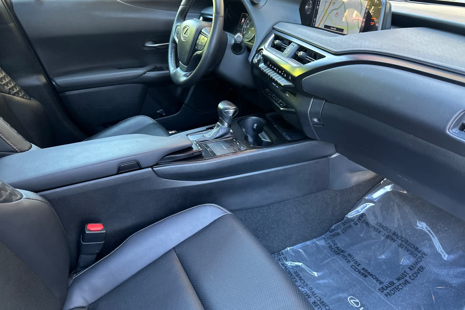 Thumbnail: 2019 Lexus UX - 17