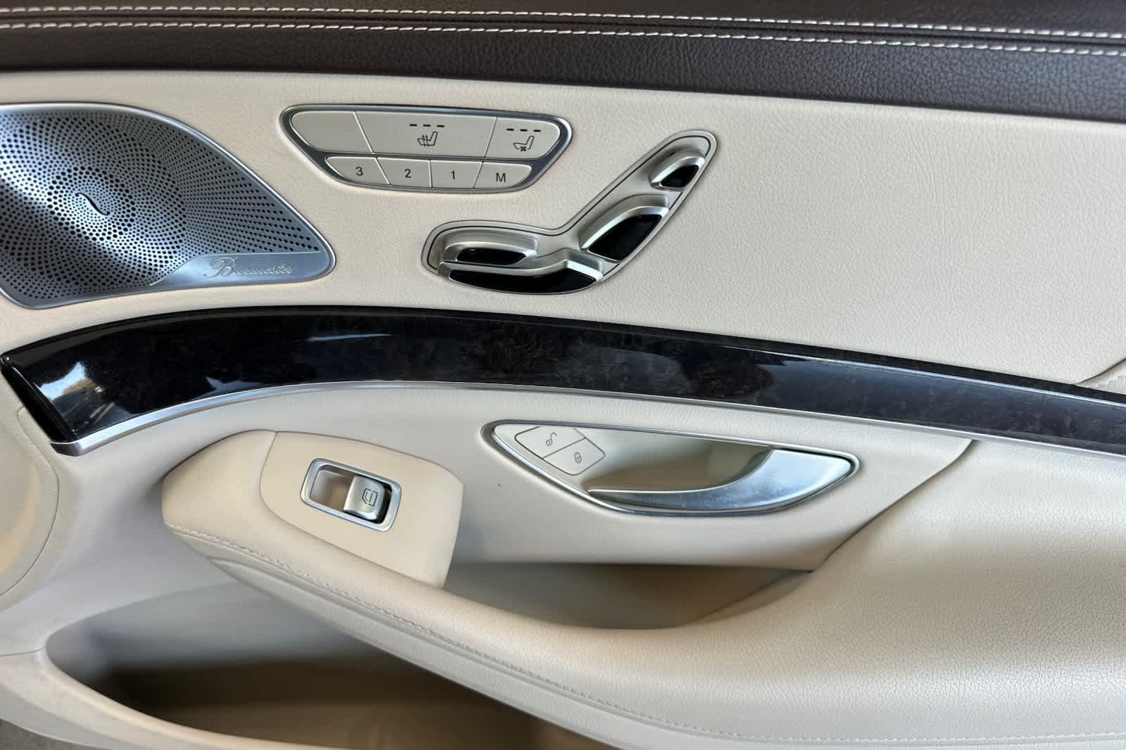 Thumbnail: 2018 Mercedes-Benz S-Class - 18