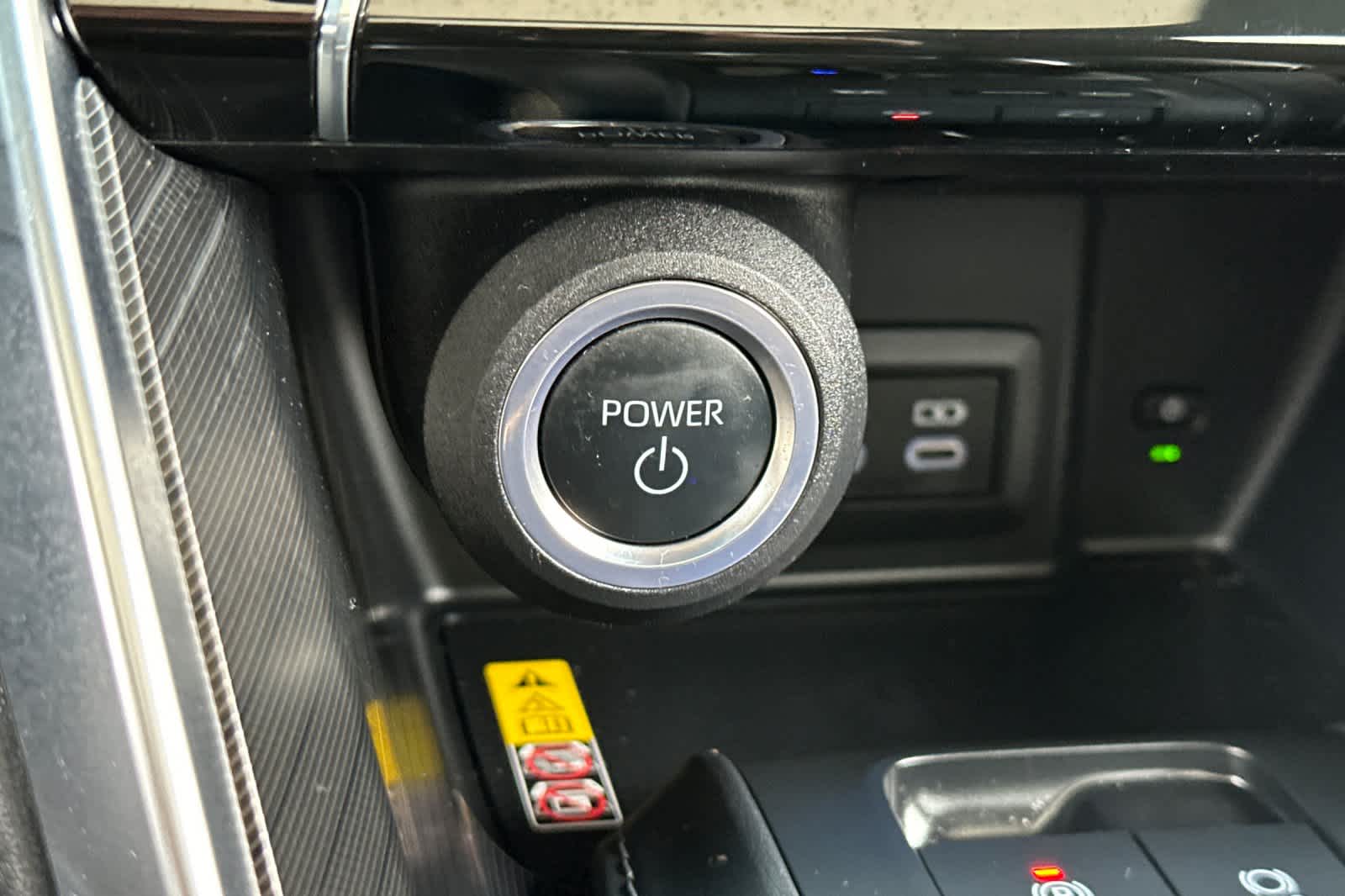 Thumbnail: 2024 Toyota Venza - 24