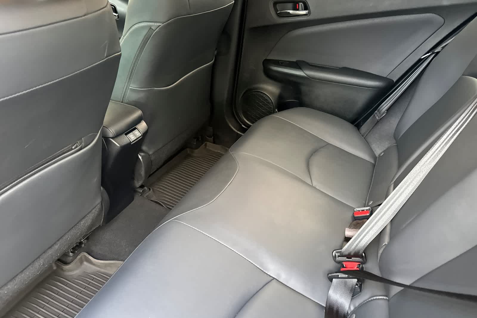 Thumbnail: 2021 Toyota Prius Prime - 4