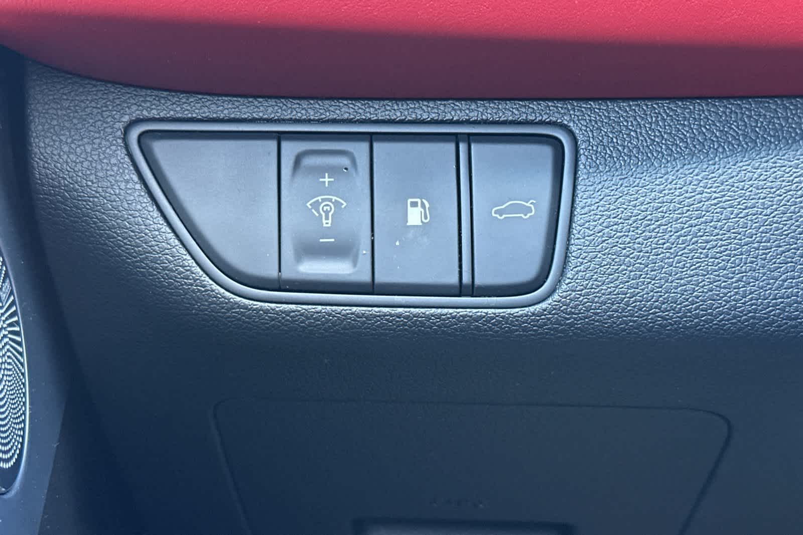 Thumbnail: 2023 Genesis G70 - 31