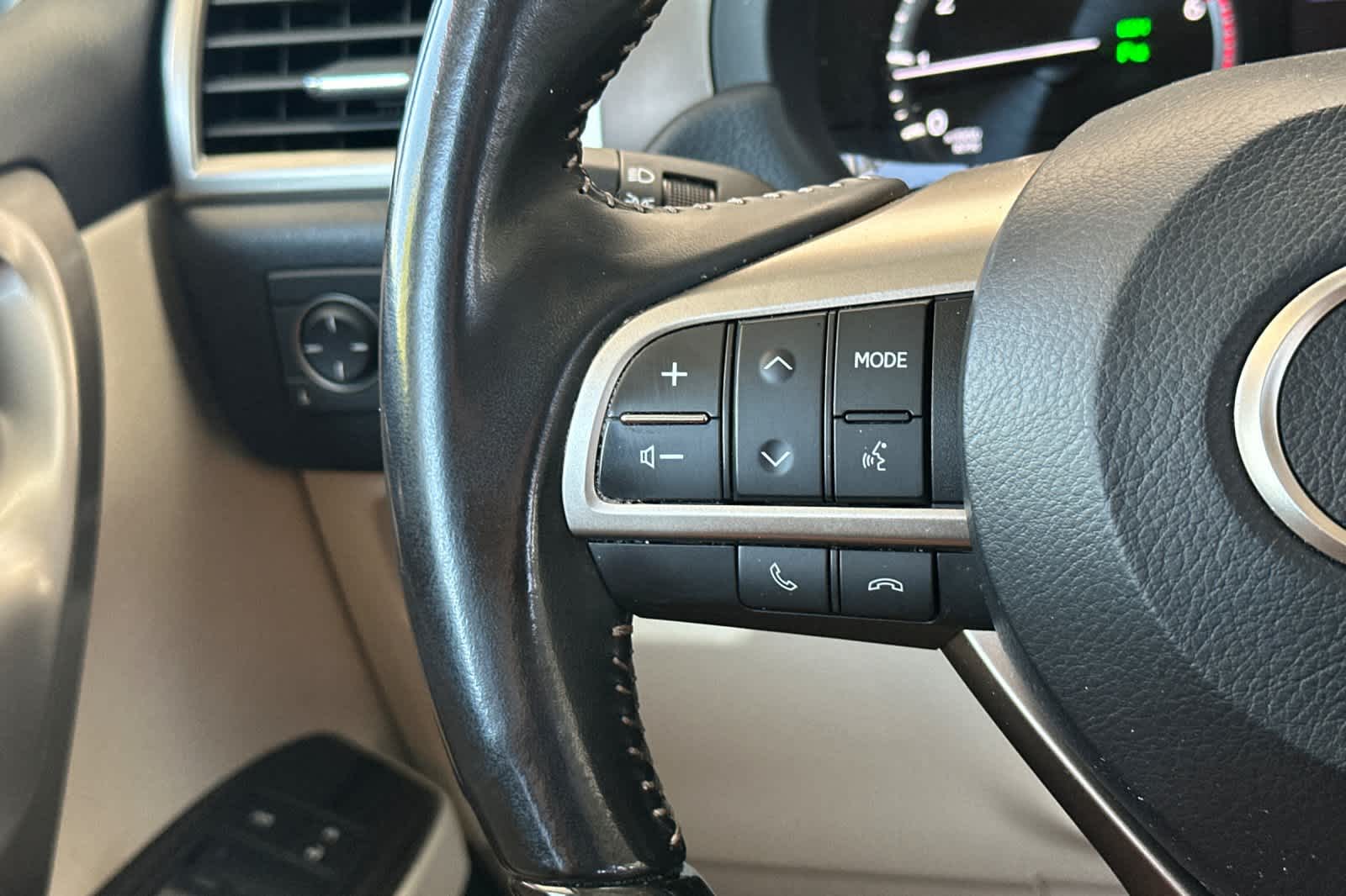 Thumbnail: 2020 Lexus GX - 27