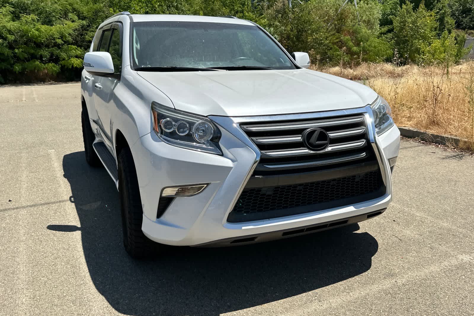 Thumbnail: 2016 Lexus GX - 3