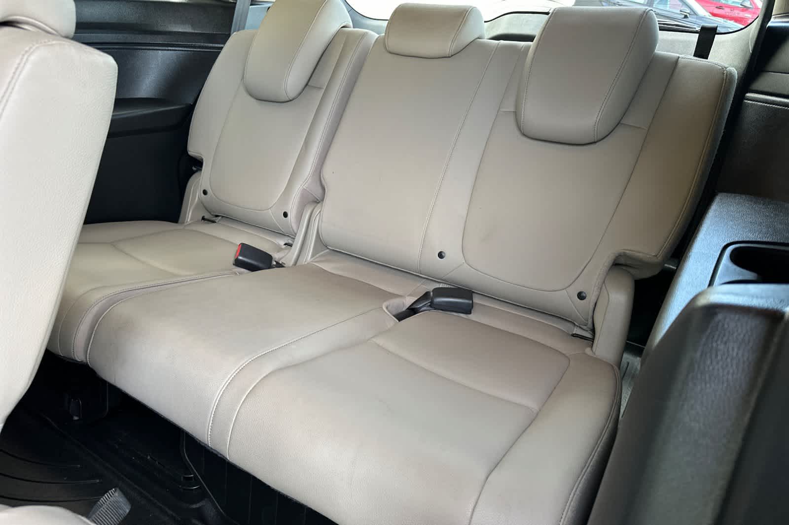 Thumbnail: 2023 Honda Odyssey - 16