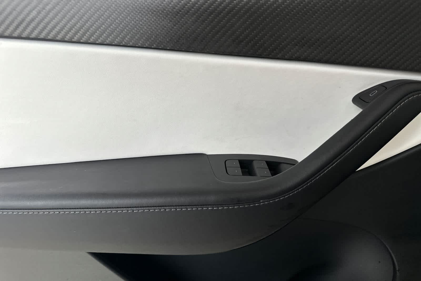 Thumbnail: 2022 Tesla Model Y - 12