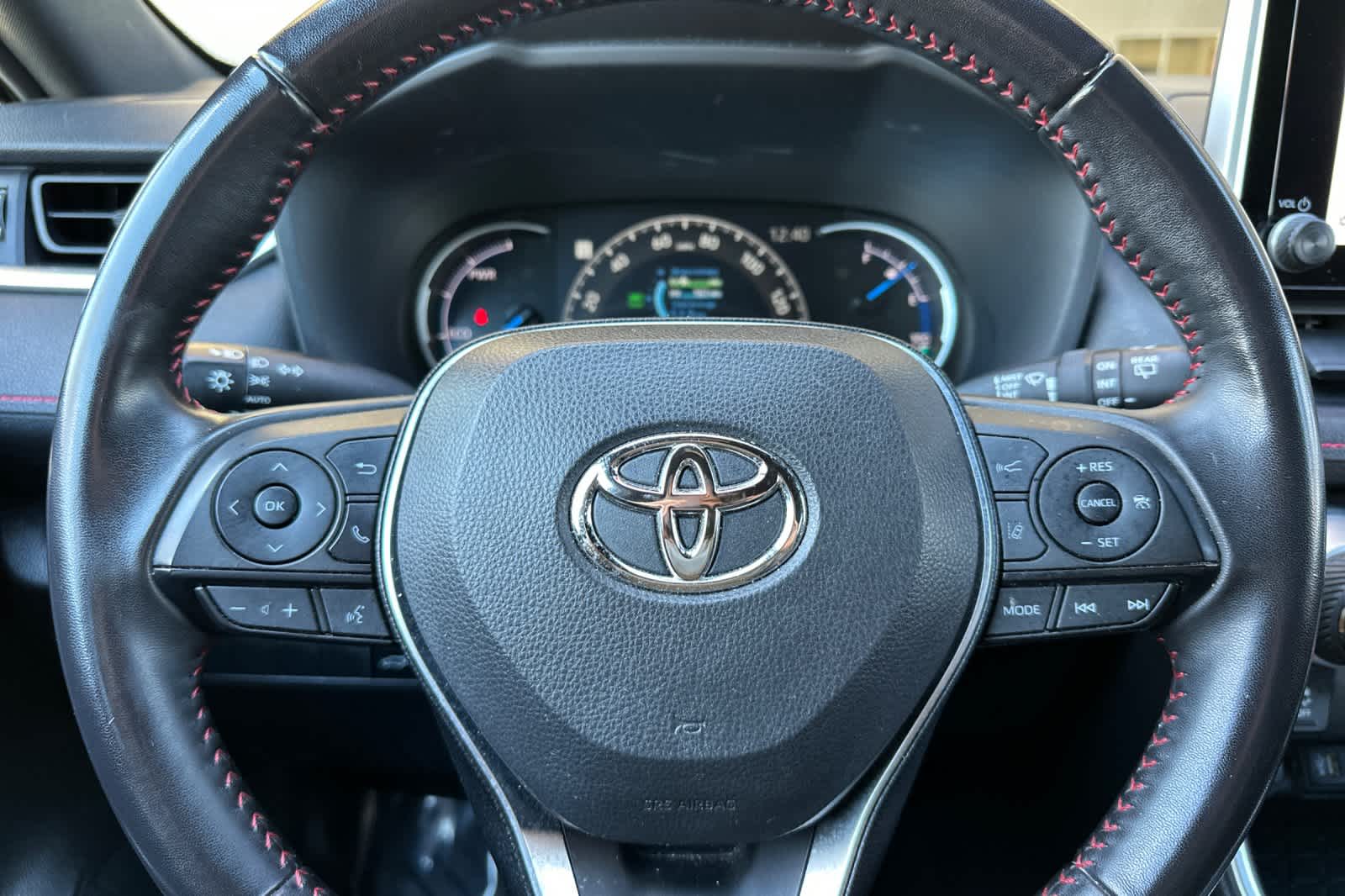 Thumbnail: 2023 Toyota RAV4 - 25