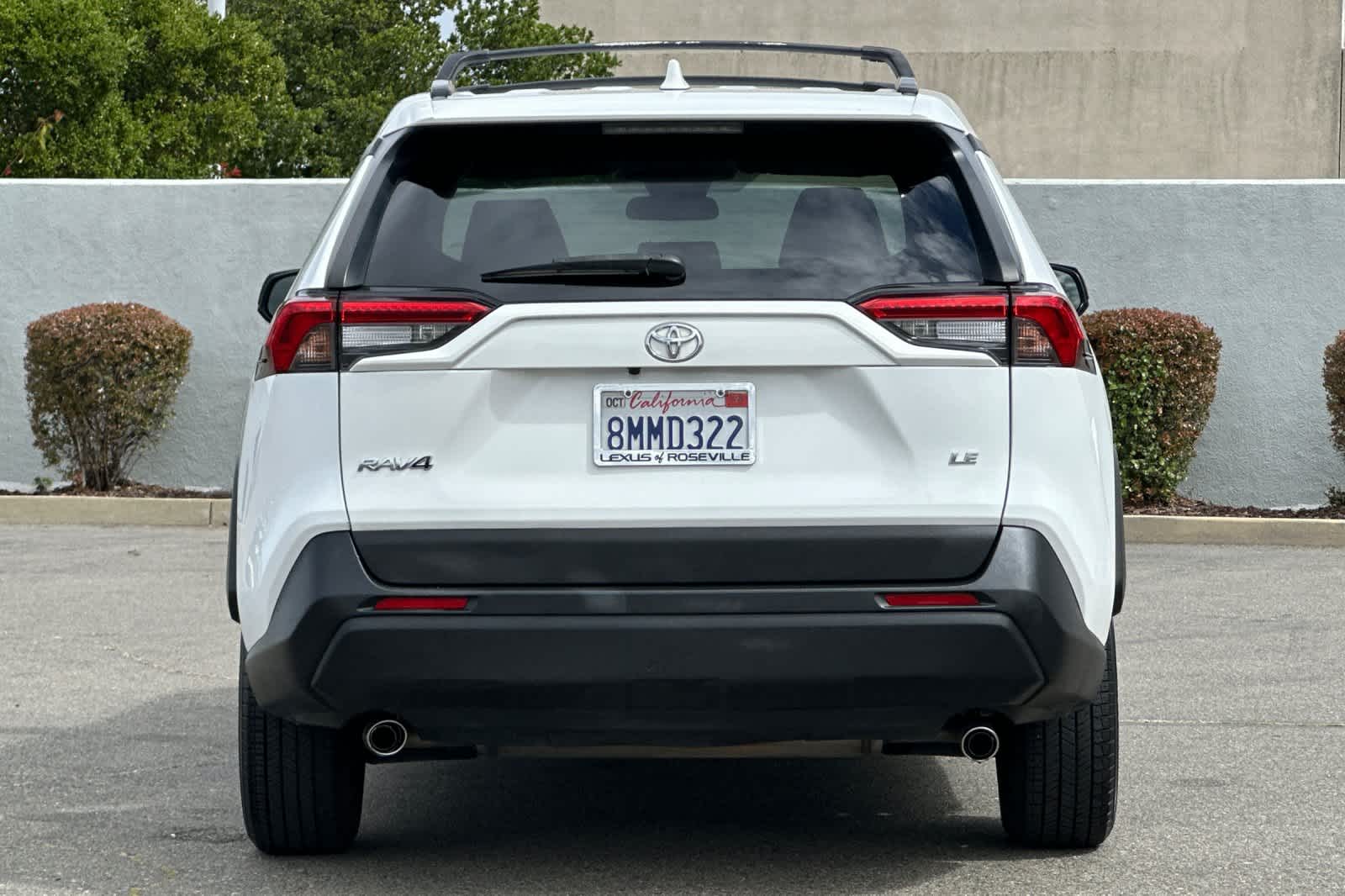 Thumbnail: 2019 Toyota RAV4 - 8