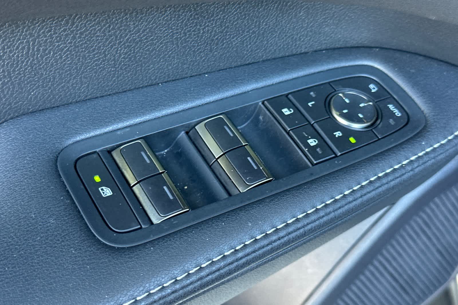 Thumbnail: 2025 Lexus RX - 13