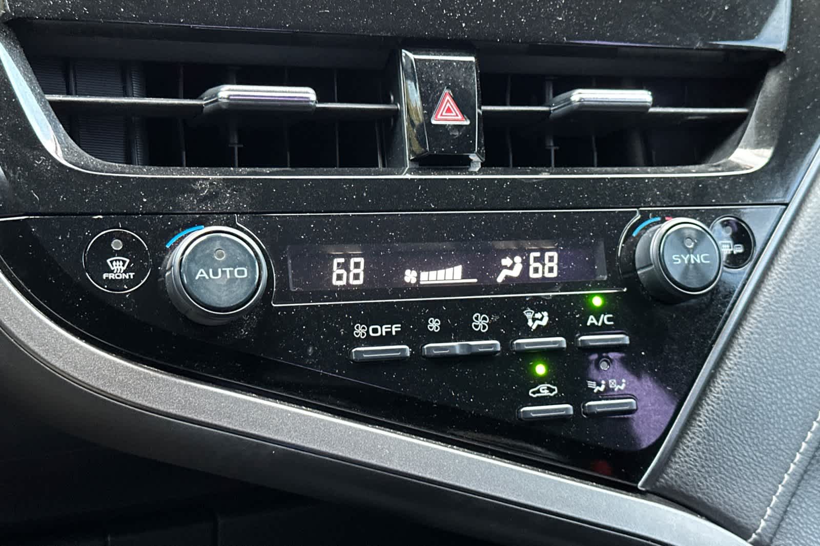 Thumbnail: 2022 Toyota Camry - 20