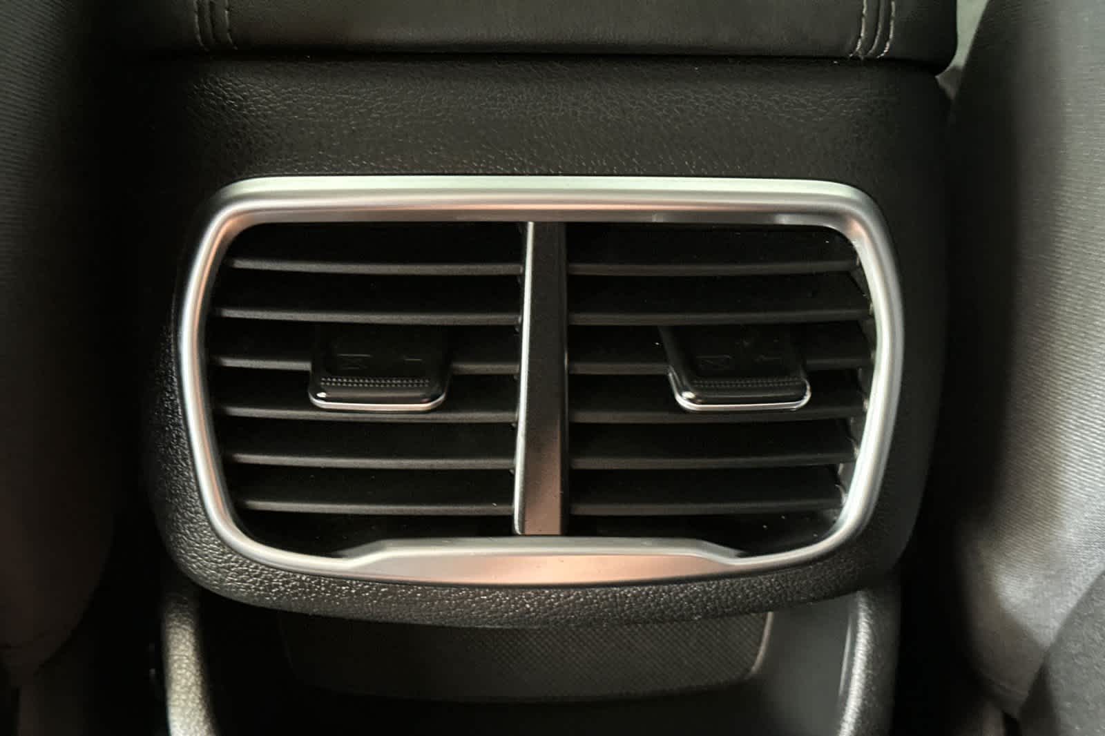 Thumbnail: 2020 Hyundai Santa Fe - 14