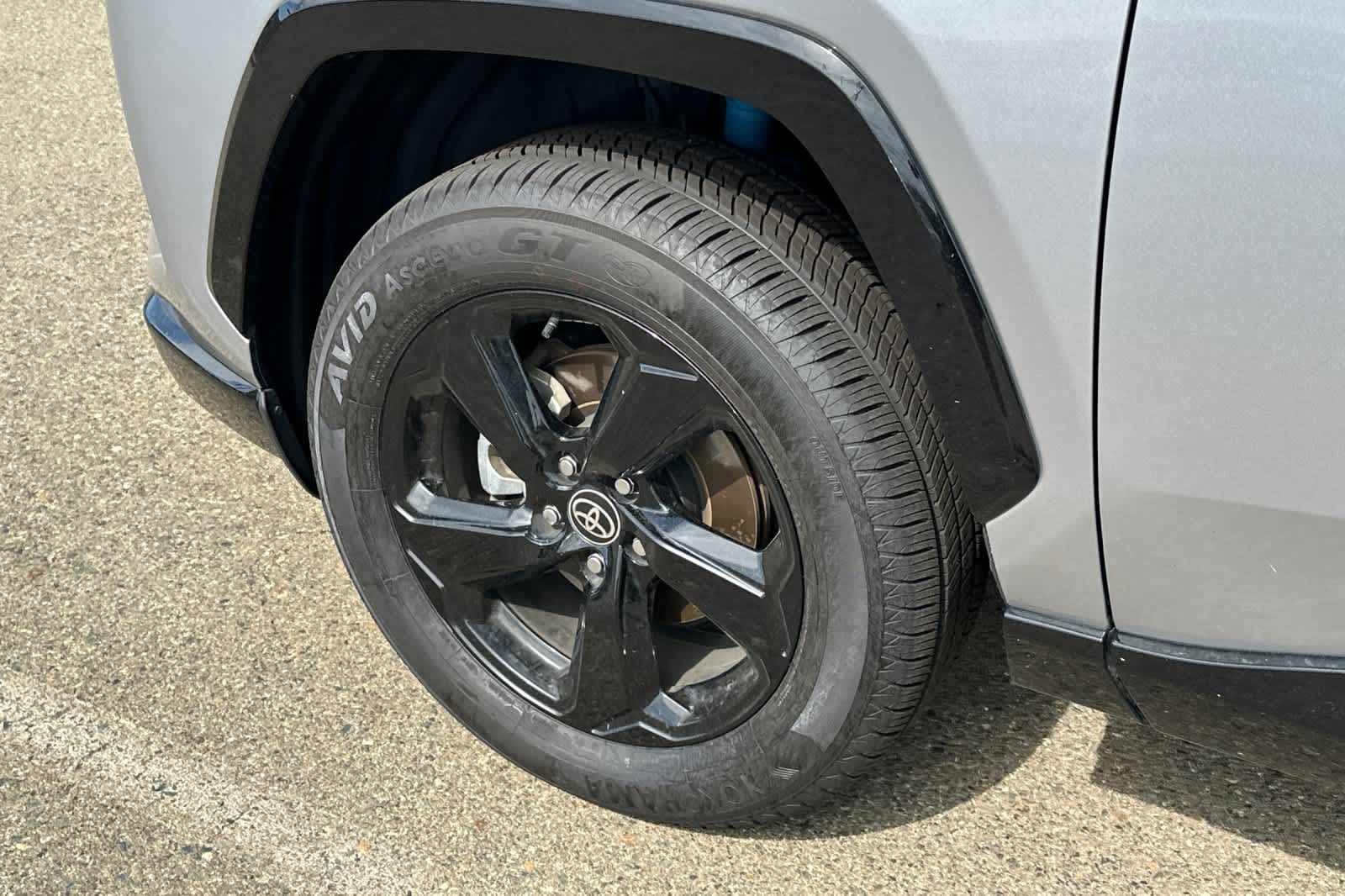 Thumbnail: 2021 Toyota RAV4 - 21