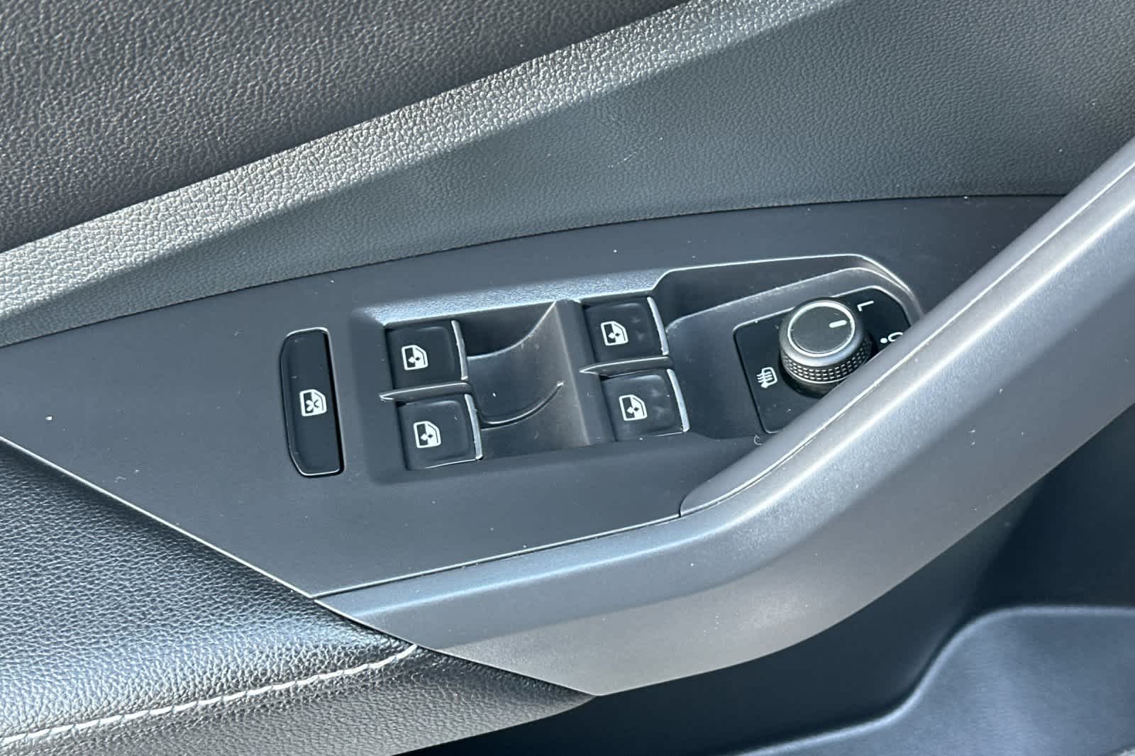 Thumbnail: 2022 Volkswagen Jetta - 13