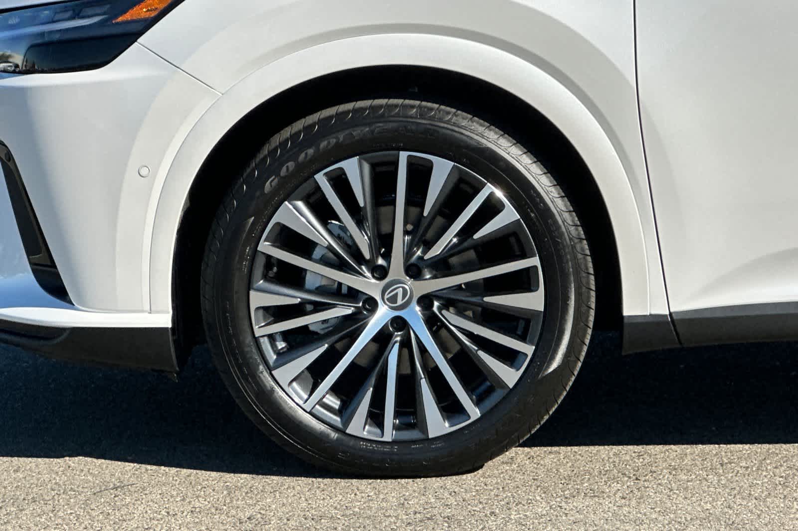 Thumbnail: 2026 Lexus RX - 31