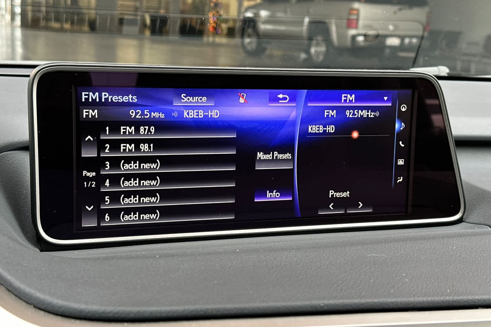 Thumbnail: 2019 Lexus RX - 20