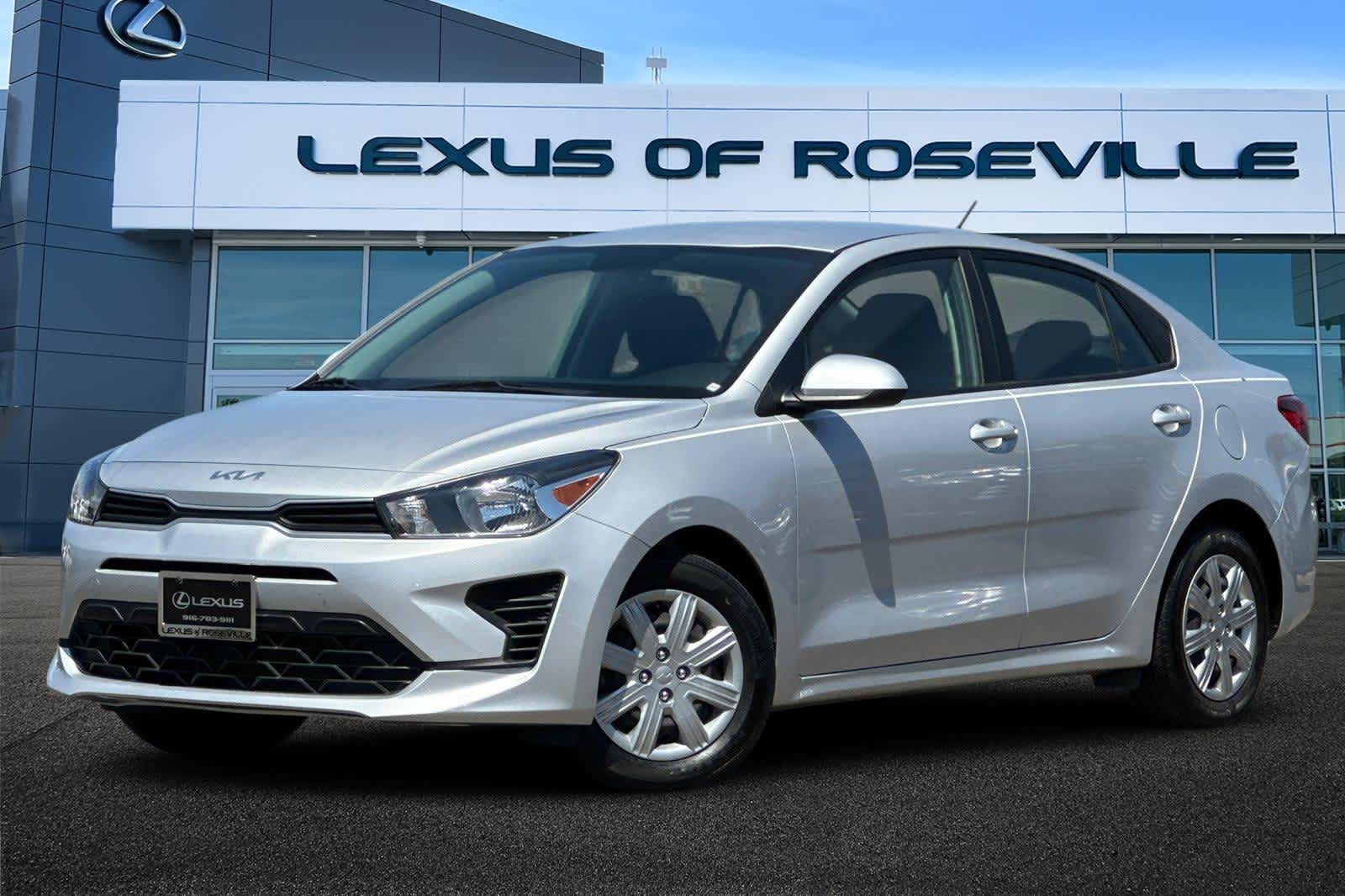 Thumbnail: 2022 Kia Rio - 1
