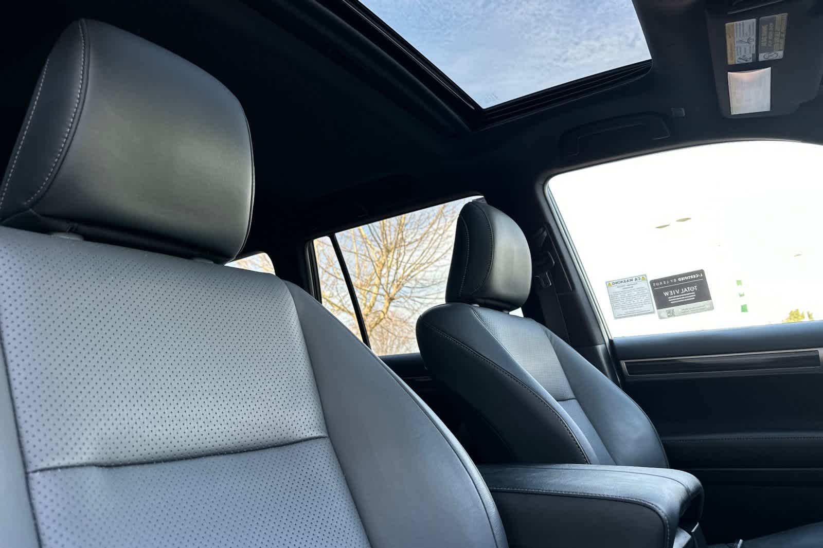 Thumbnail: 2021 Lexus GX - 18