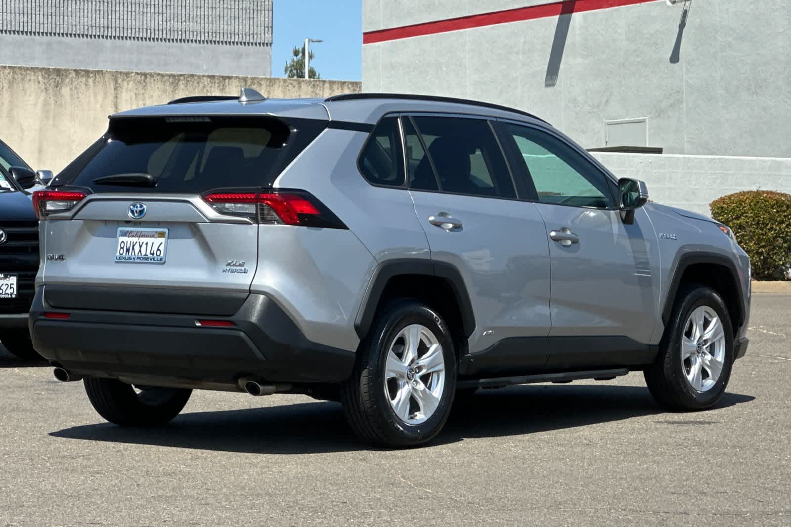 Thumbnail: 2021 Toyota RAV4 - 2