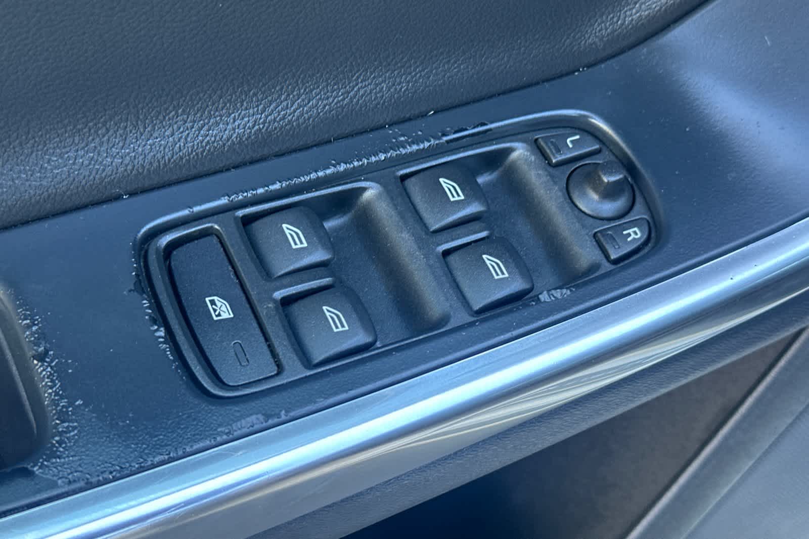 Thumbnail: 2017 Volvo S60 - 13