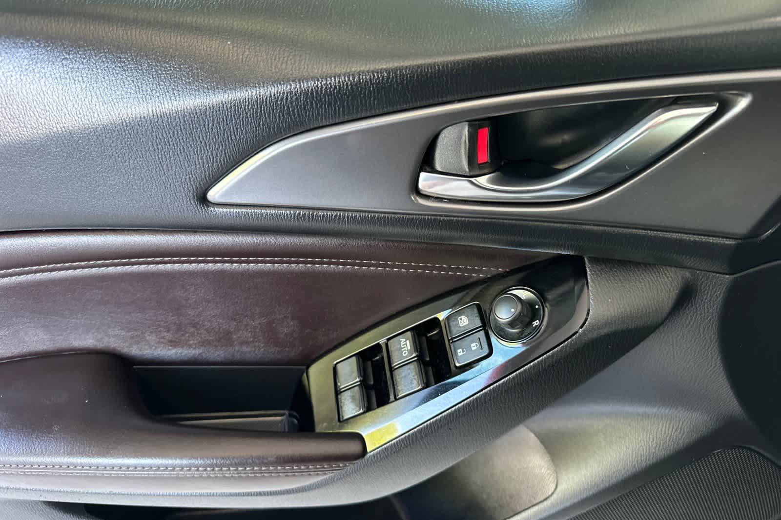 Thumbnail: 2018 Mazda Mazda3 - 12
