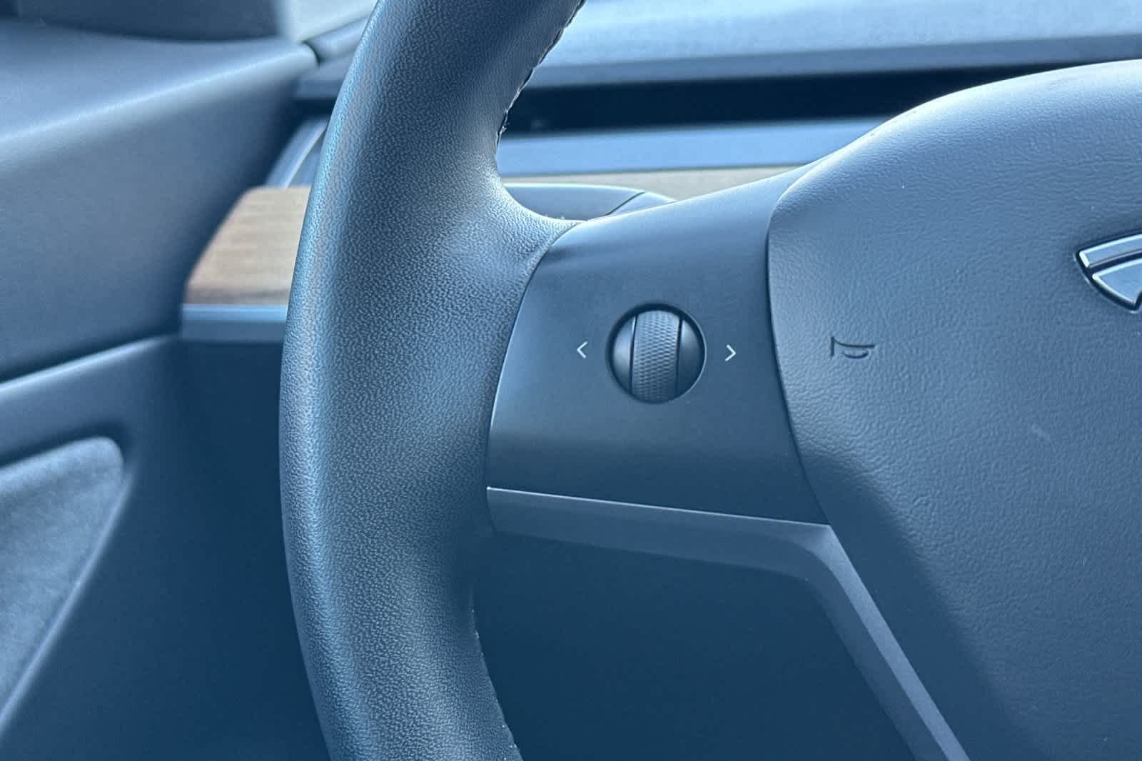 Thumbnail: 2020 Tesla Model 3 - 25