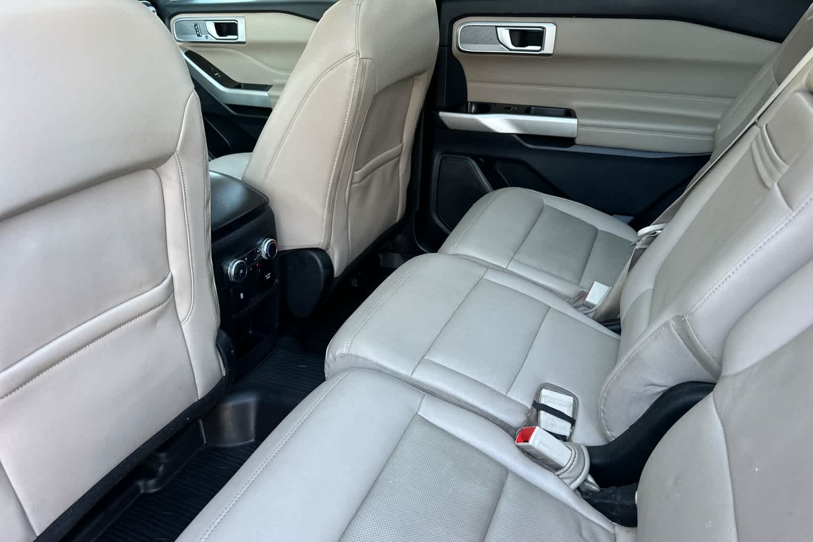 Thumbnail: 2021 Ford Explorer - 4