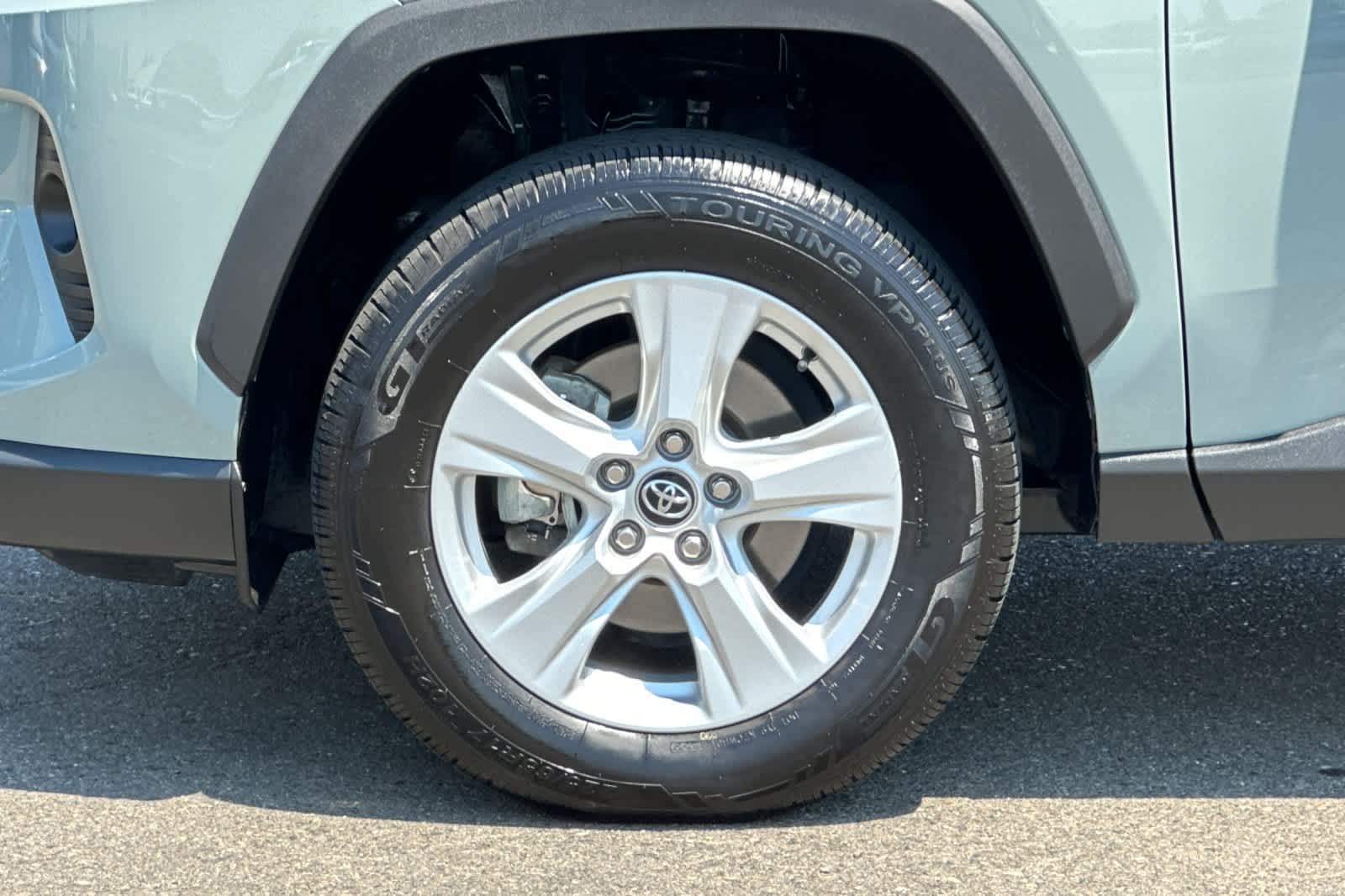 Thumbnail: 2020 Toyota RAV4 - 30