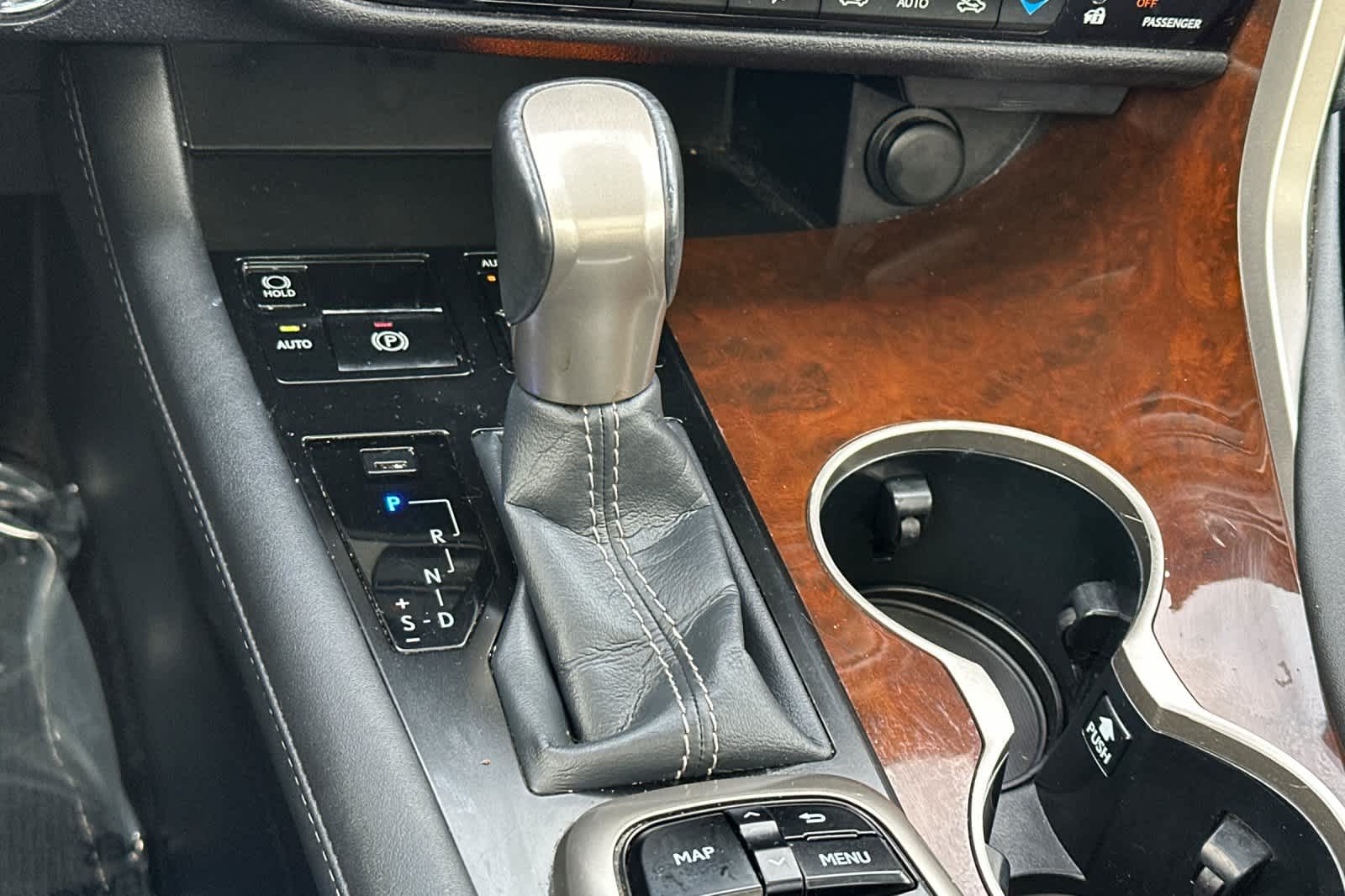 Thumbnail: 2017 Lexus RX - 24