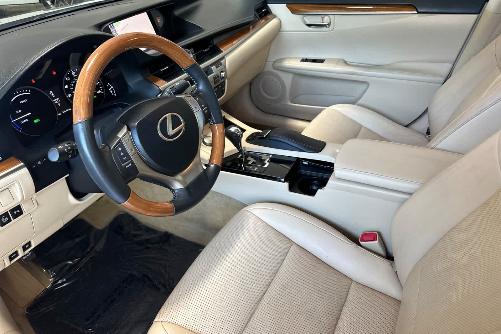 Thumbnail: 2014 Lexus ES - 11