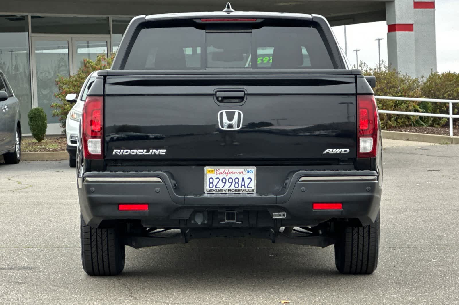 Thumbnail: 2017 Honda Ridgeline - 8