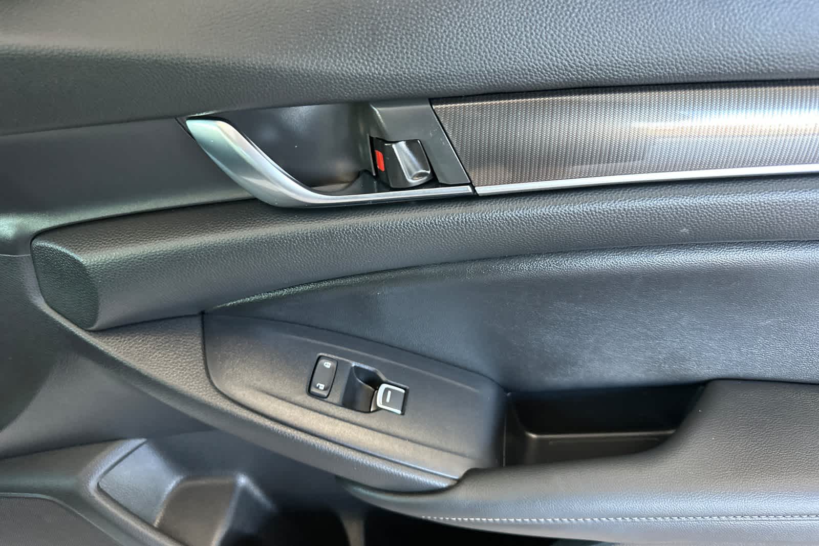 Thumbnail: 2019 Honda Accord - 17