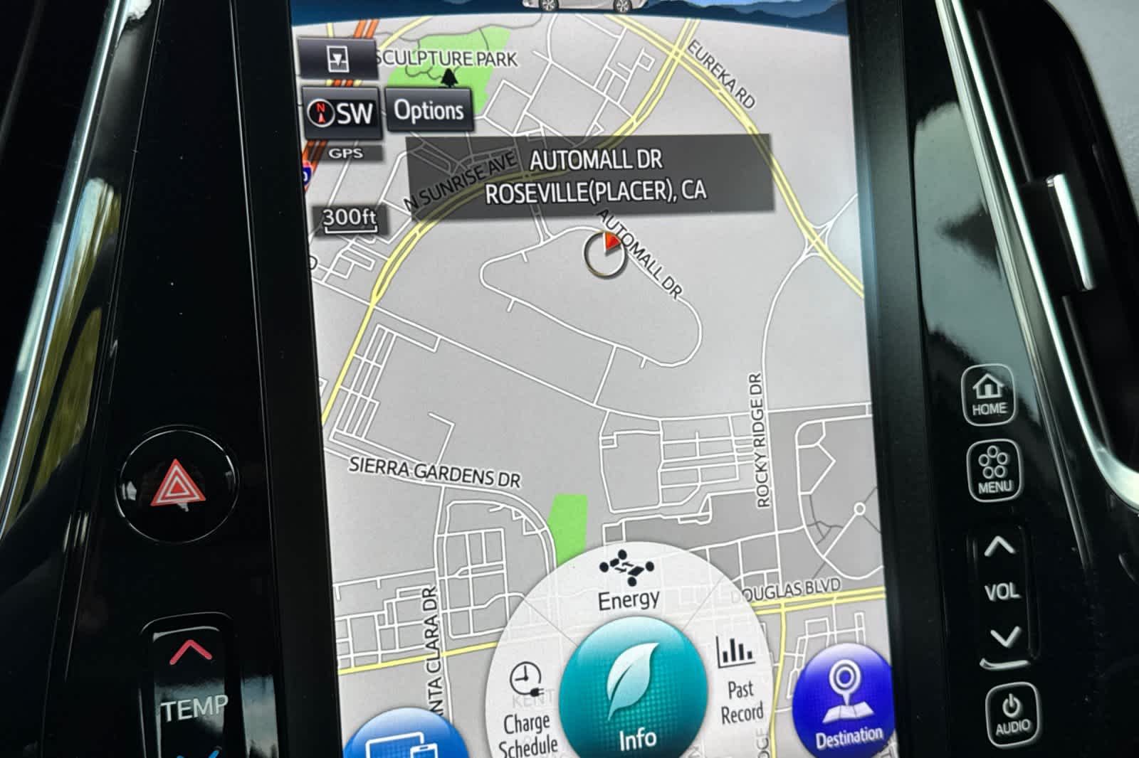 Thumbnail: 2021 Toyota Prius Prime - 20